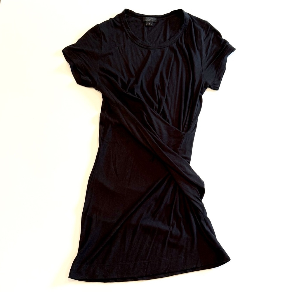 Sen Women’s Short Sleeve Twist Front Tunic Top